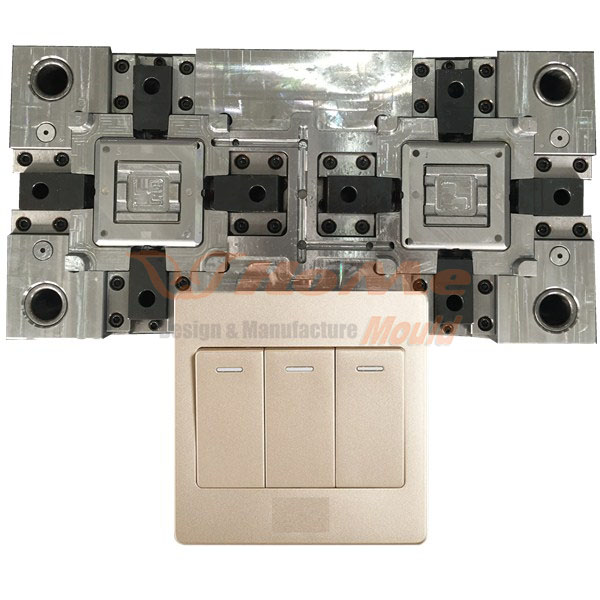 Υποδοχή επιτοίχιας πρίζας Overmolding Injection Mold
